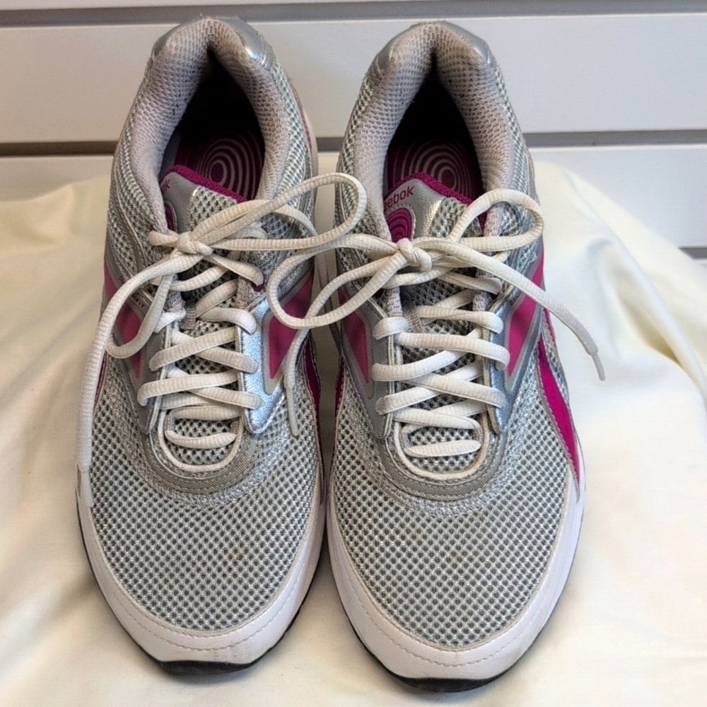 Reebok Easytone Walking Toning Shoes Size 8 1/2 Worn Once!